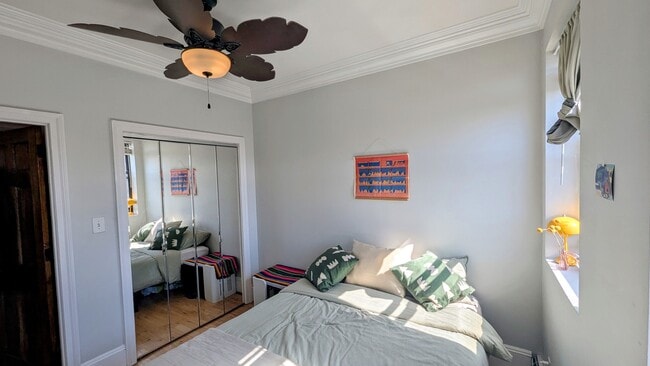 Building Photo - 34 Russell St