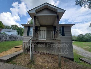 Building Photo - 118 N Poole St