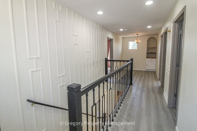 Building Photo - Beautiful and Modern Two-Story Home in Great Millcreek Location! 3 Bedrooms, 2.5 Bathrooms, Spaci...