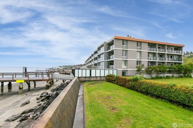 Building Photo - RARE on the Waterfront, beach, Sound view ...
