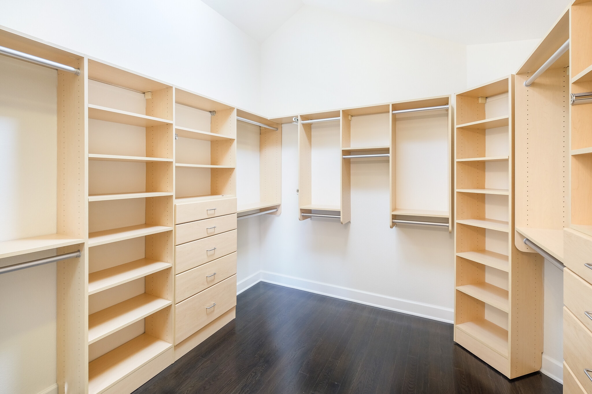 Mstr Closet - 3527 E 2nd Ave