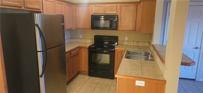 Building Photo - 195 S Pinyon Point