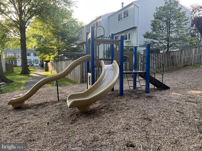 Building Photo - 2996 Paddock Wood Ct