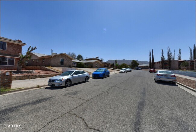 Building Photo - 6913 Pamlico Dr