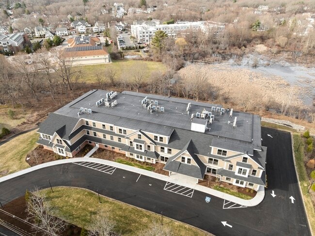 Building Photo - 26 Union St