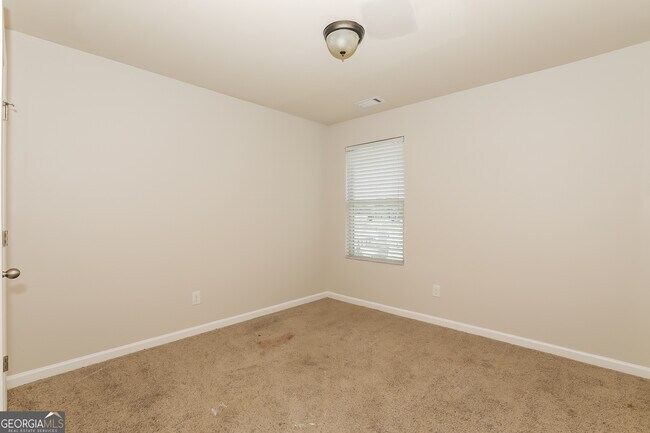 Building Photo - 694 Independence Ave