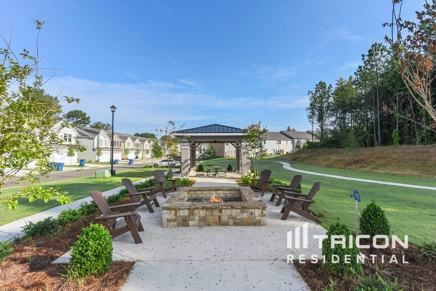 Building Photo - 1432 Silver Charm Ln