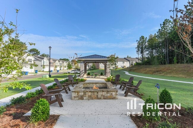 Building Photo - 528 Trickum Hill Dr