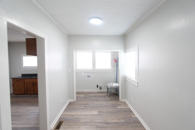 Building Photo - 4753 2nd Ave N