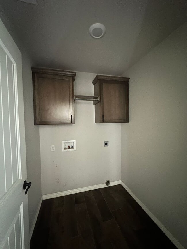 Building Photo - 1505 Northridge Dr E