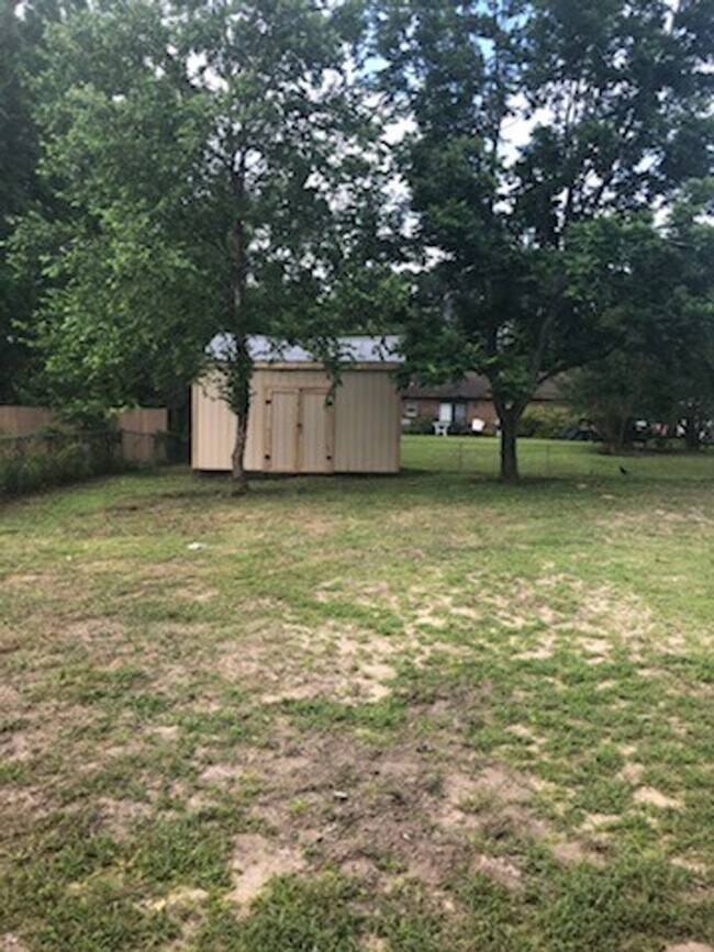 Building Photo - 3 Bed, 2 Bath home in Kings Grant!