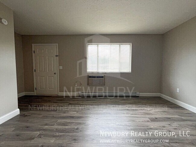 Building Photo - 18 Clearview Meadows