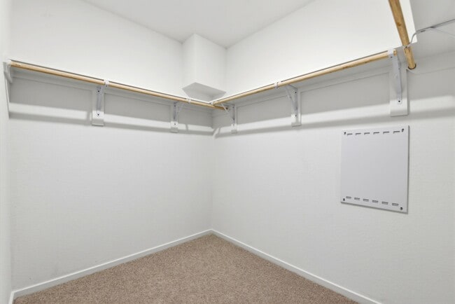 Building Photo - 26815 Rosebay Wds Dr
