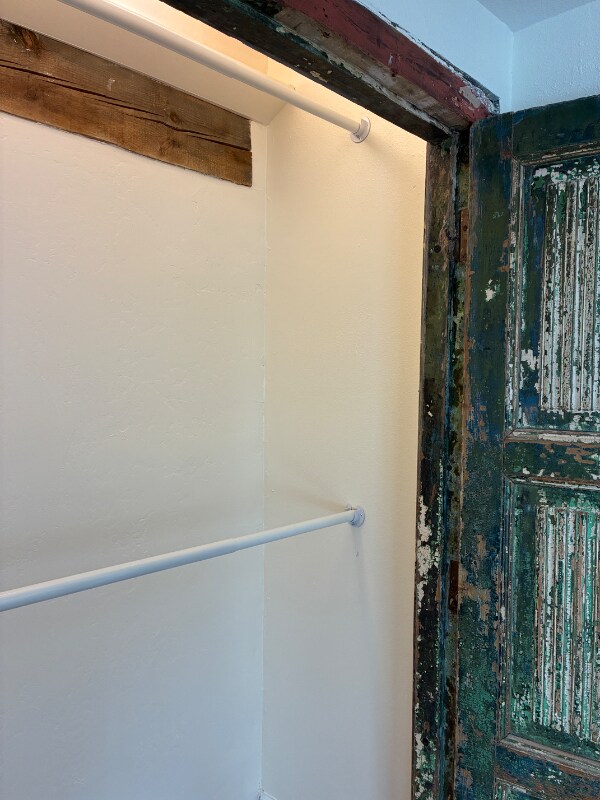 Building Photo - 723 Agua Fria St