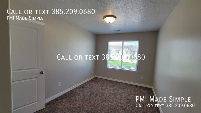 Building Photo - 328 Grassland Dr