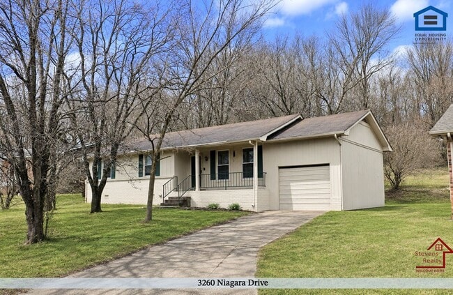 Building Photo - 3260 Niagara Dr
