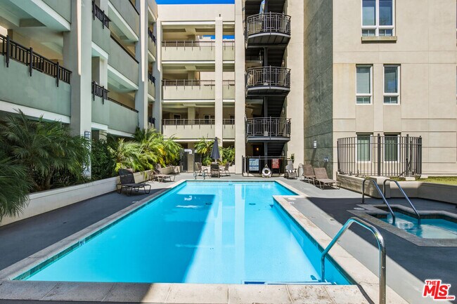 Building Photo - 12222 Wilshire Blvd