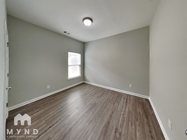 Building Photo - 4627 Rosser Loop Dr