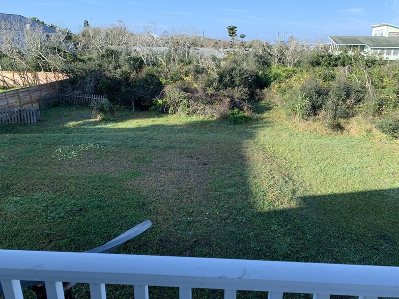 large back yard - 7105 A1A S
