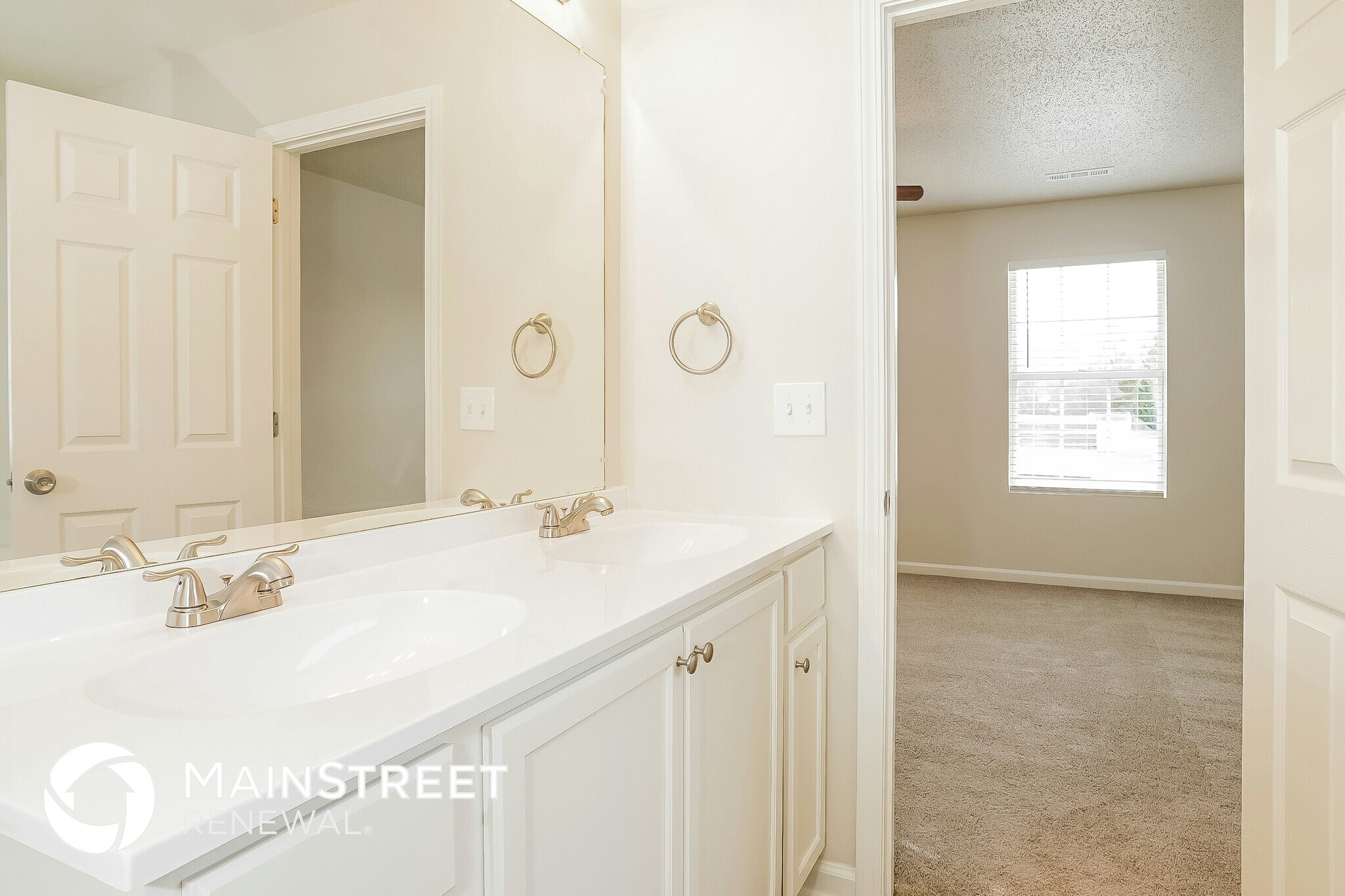 Building Photo - 2304 Lannigan Dr