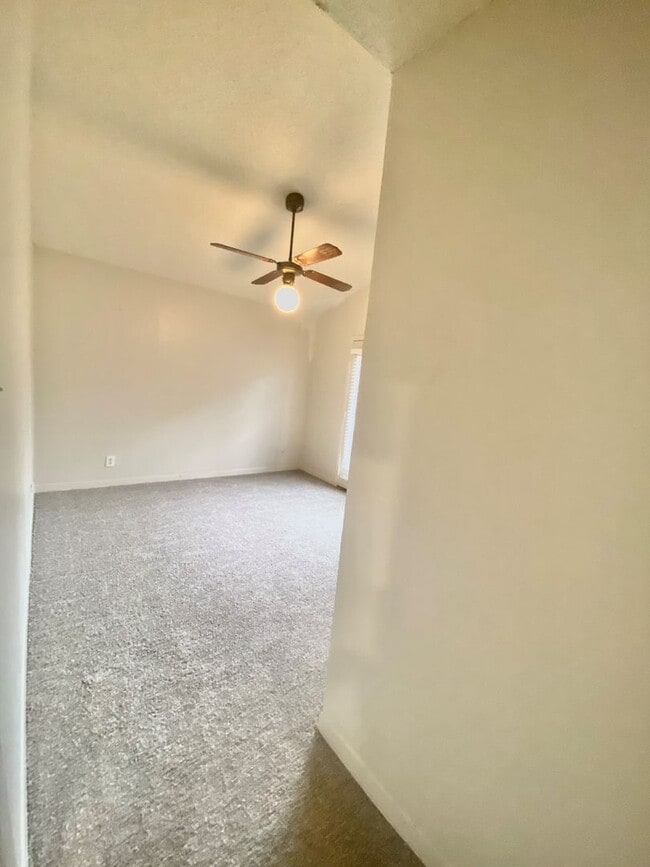 Building Photo - MOVE IN NOW  - SOMERSET - WEST CAMPUS - SPECTACULAR 2BD/BA - GATED - PARKING / WATER INCLUDED