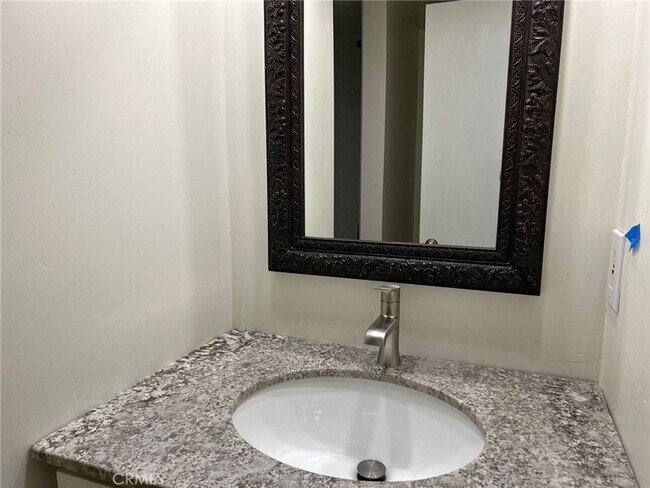 Building Photo - 74443 Driftwood Dr