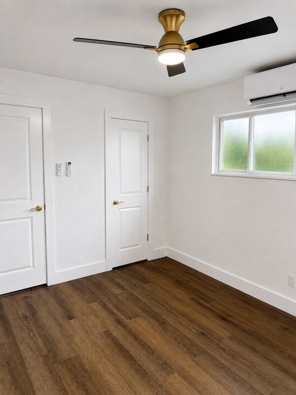 Building Photo - 2712 Oakcliff St