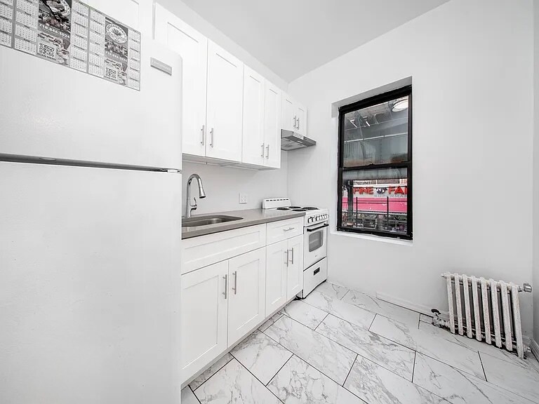 Building Photo - 8703 90th St