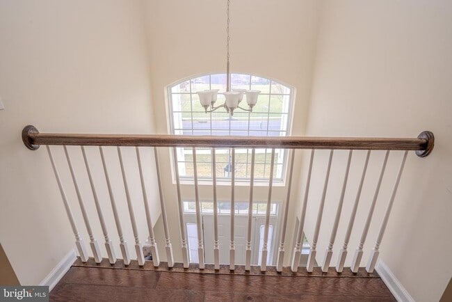 Building Photo - 1802 Yearling Ct