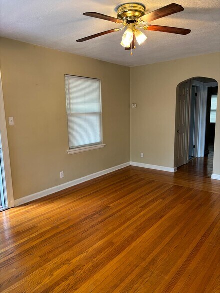 Building Photo - 3512 Rawson Pl