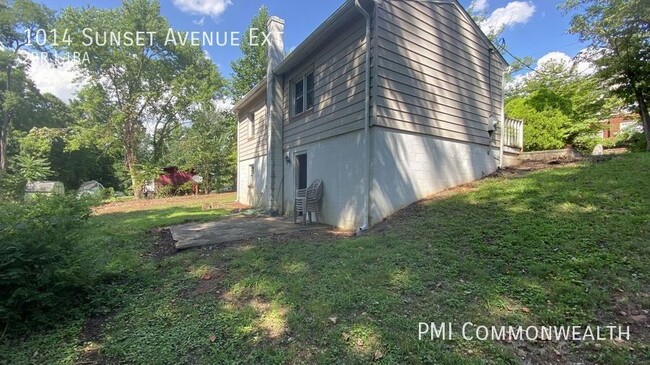 Building Photo - 2 Bed / 1 Bath Single Family (Available 12...