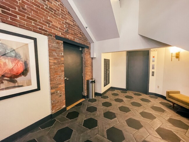 Building Photo - Historic Loft in the Heart of Downtown, st...