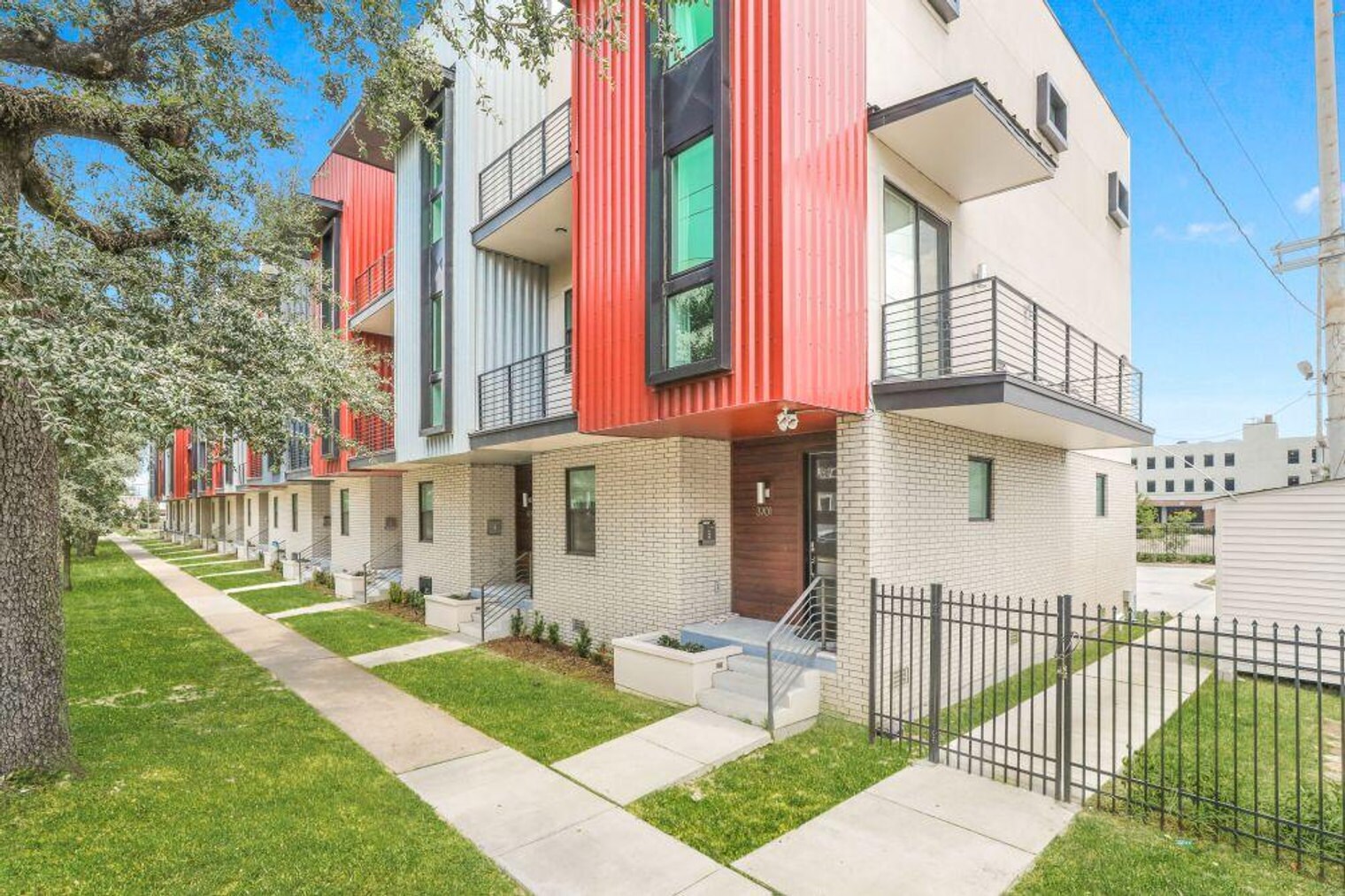 Building Photo - 3737 Bienville Ave