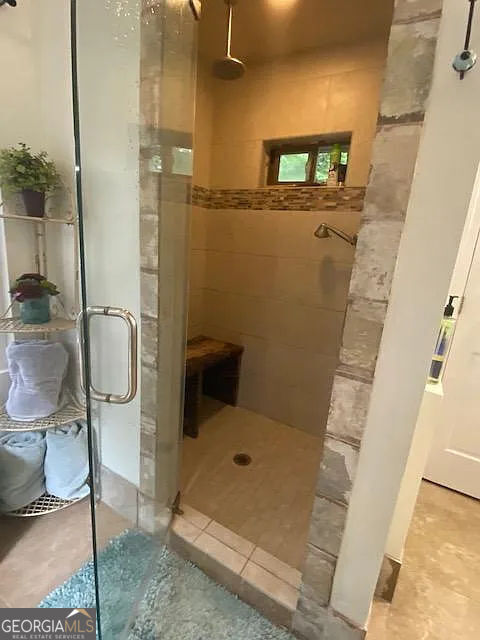 Building Photo - 302 Hascall Rd NW