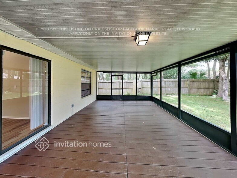 Building Photo - 888 E Timberland Trail