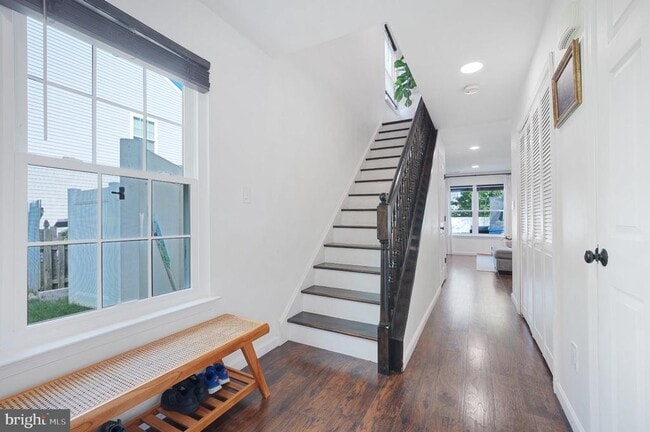 Building Photo - 48 High Meadows Dr