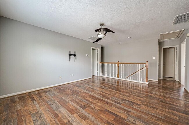 Building Photo - 18110 Shallow Leaf Ln