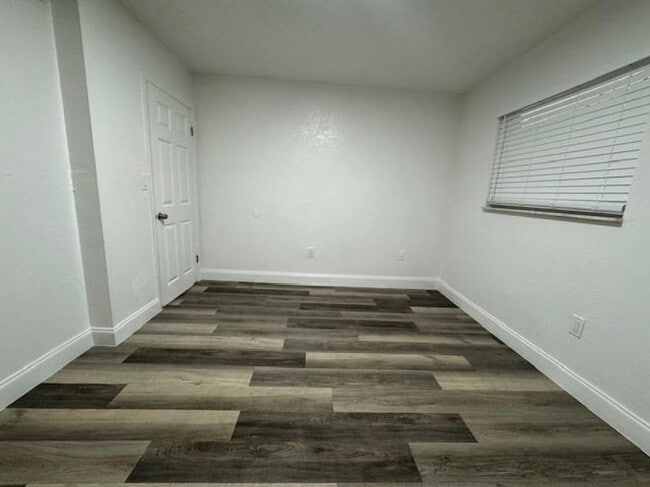 Building Photo - 5525 SW 41st St