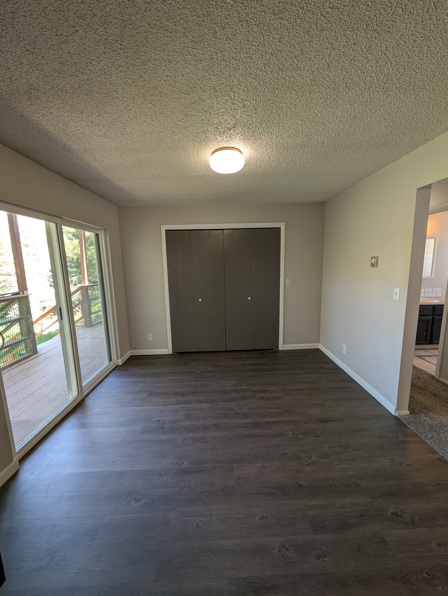 Building Photo - 1827 S Fairway Dr