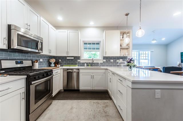 Building Photo - 971 Bassett Pl