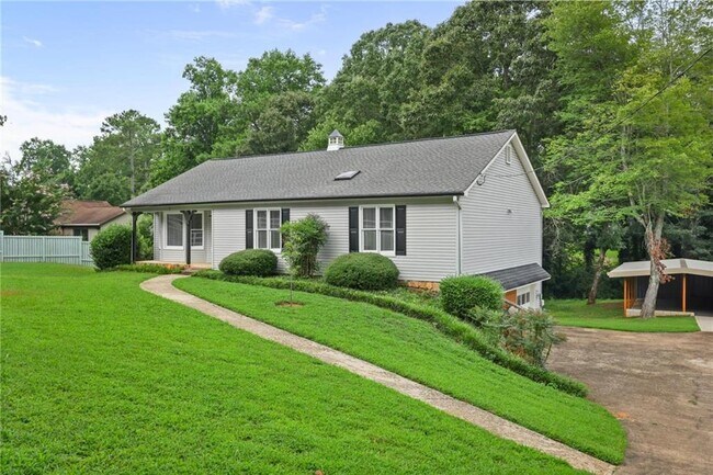 Building Photo - 410 Hickory Walk
