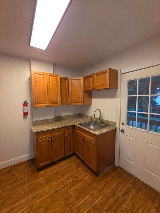 Building Photo - 202 Luella Ct