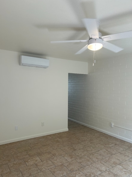 Building Photo - 931 Grand Ave