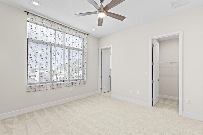 Building Photo - 10033 Stockrun Dr