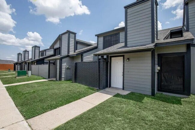 Building Photo - 810 Dunson Glen Dr