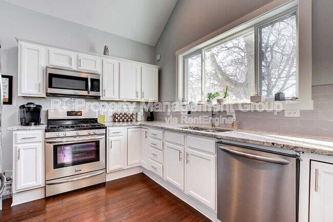 Building Photo - 451 S 22nd St