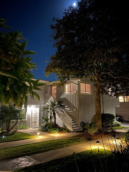 Building Photo - 163 Del Mar Shores Ter