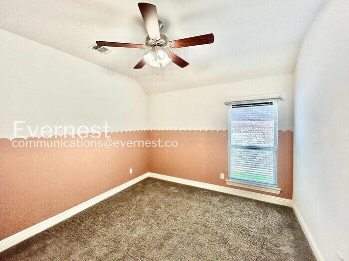 Building Photo - 10233 Marathon Ct