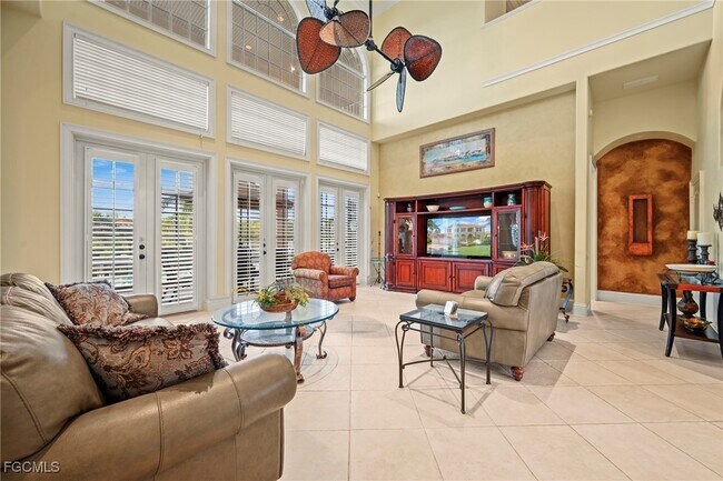 Building Photo - 18150 Old Pelican Bay Dr