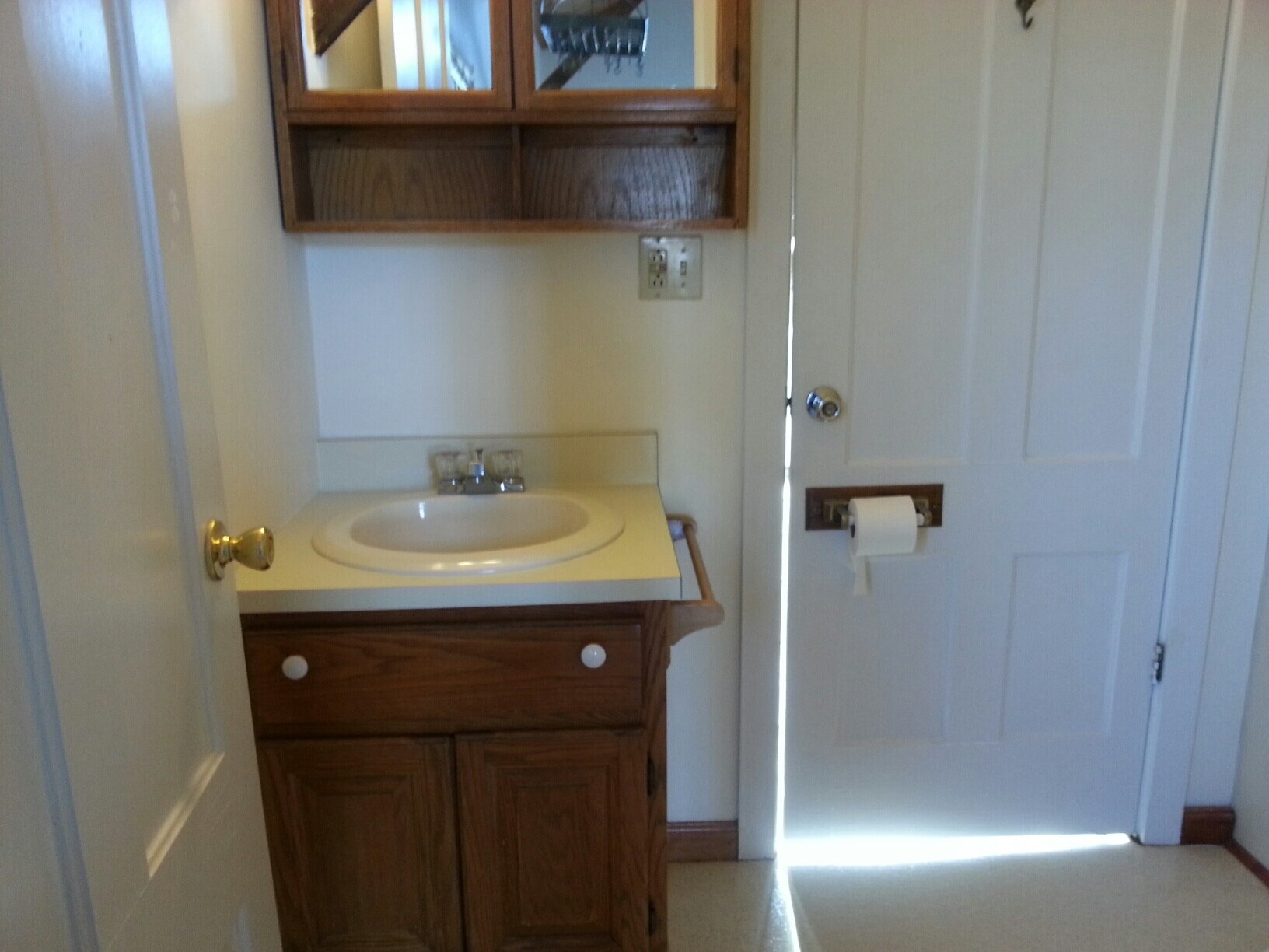 Building Photo - 529 Quinnipiac Ave